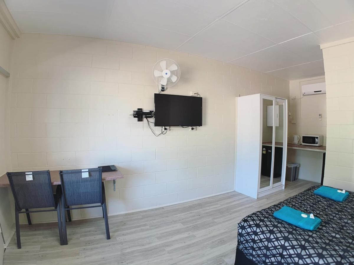 Tropical City Motor Inn Ayr Dış mekan fotoğraf